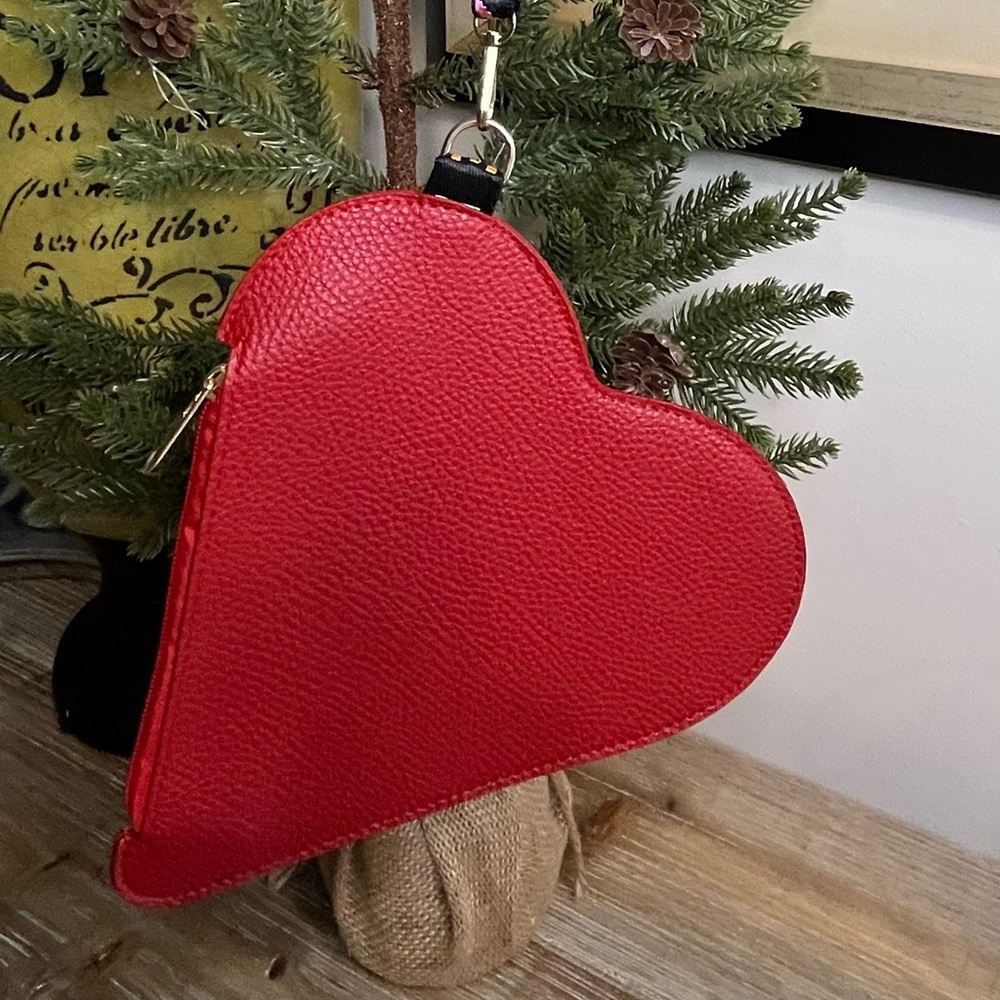 Red Heart-Shaped Wristlet Clutch NEW
